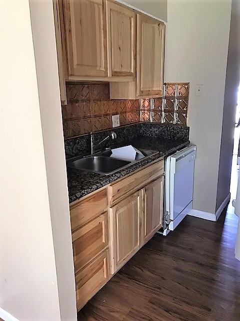 808 Meadowbrook Dr #1 - Photo 2 of 15