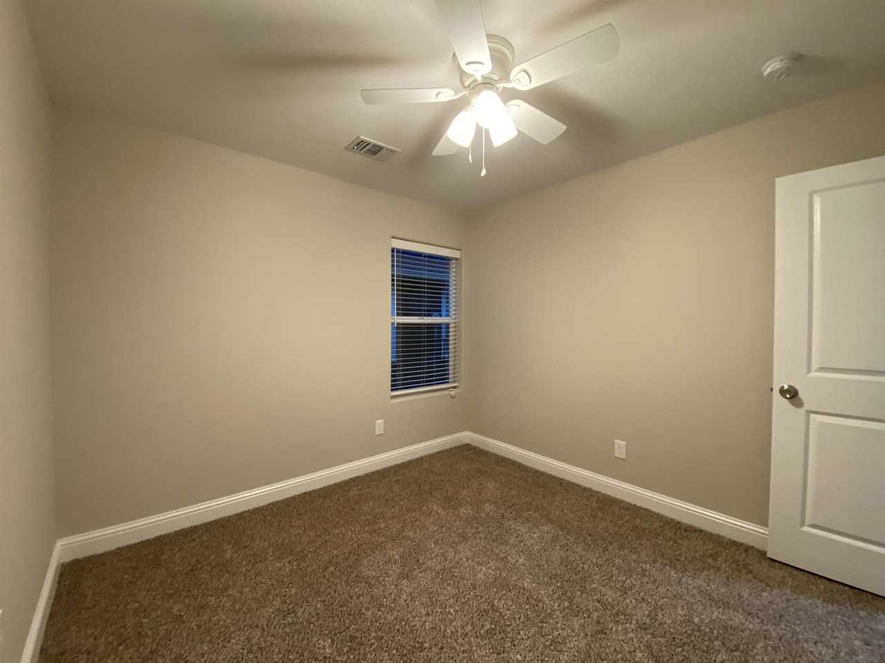 804 N Broughton St #802 - Photo 7 of 21
