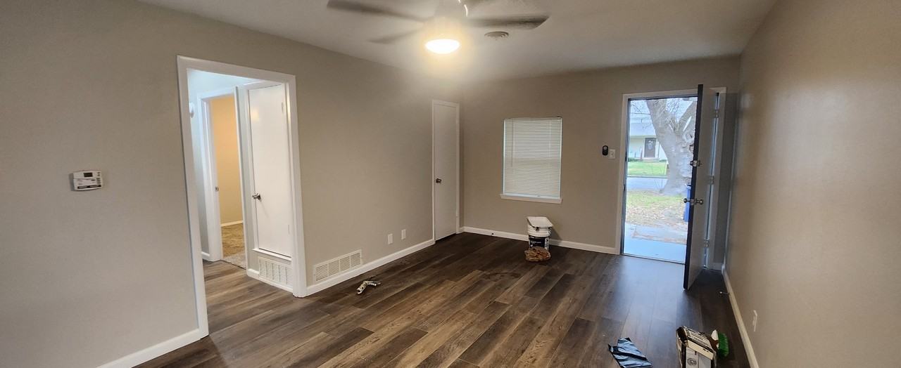 1227 Westmoreland Dr #1 - Photo 4 of 7