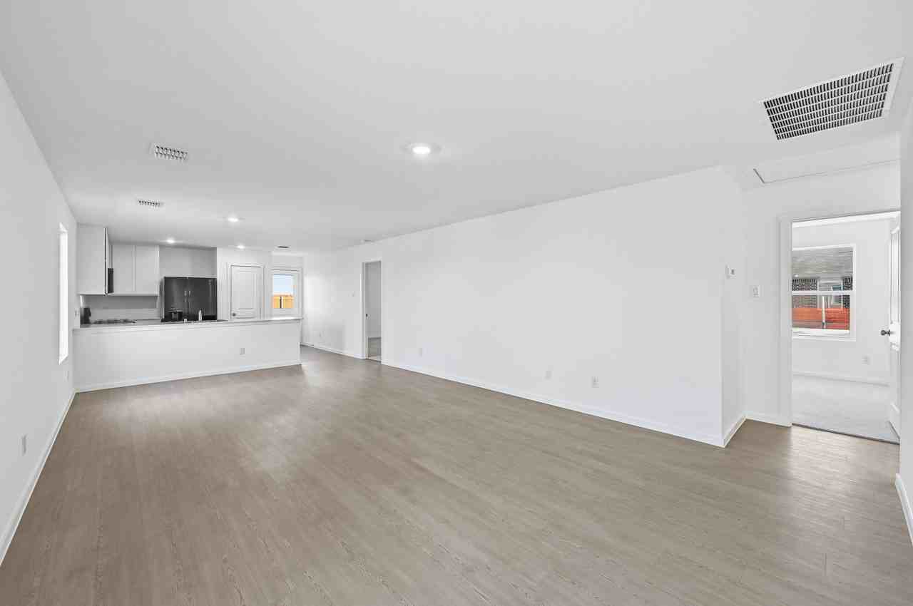 2040 Shady Oaks Dr #1 - Photo 2 of 20