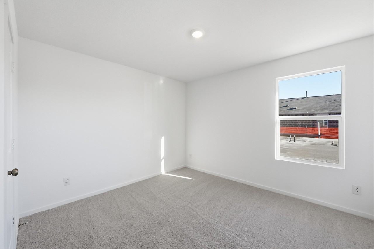 2040 Shady Oaks Dr #1 - Photo 7 of 20