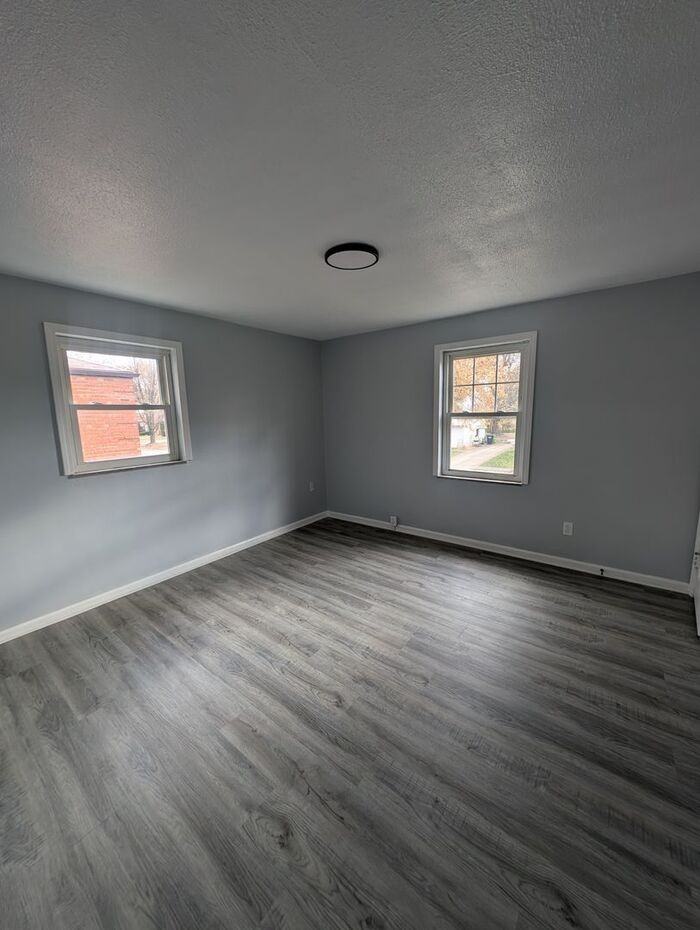 20101 Crystal Ave #2 - Photo 7 of 8