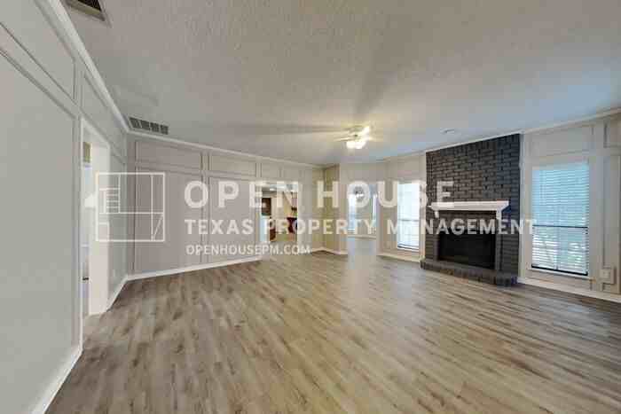 1906 Lavaca Trl - Photo 6 of 33