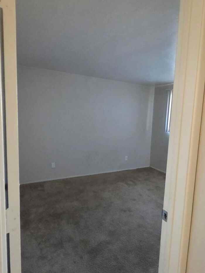 1550 N Craycroft Rd - Photo 5 of 16