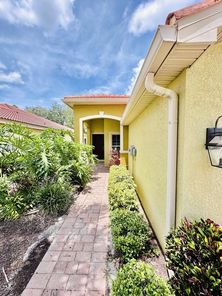 9375 Aegean Cir #0 - Photo 2 of 39