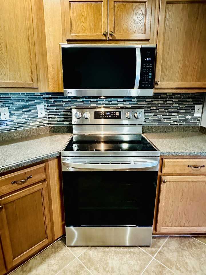 9375 Aegean Cir #0 - Photo 6 of 39