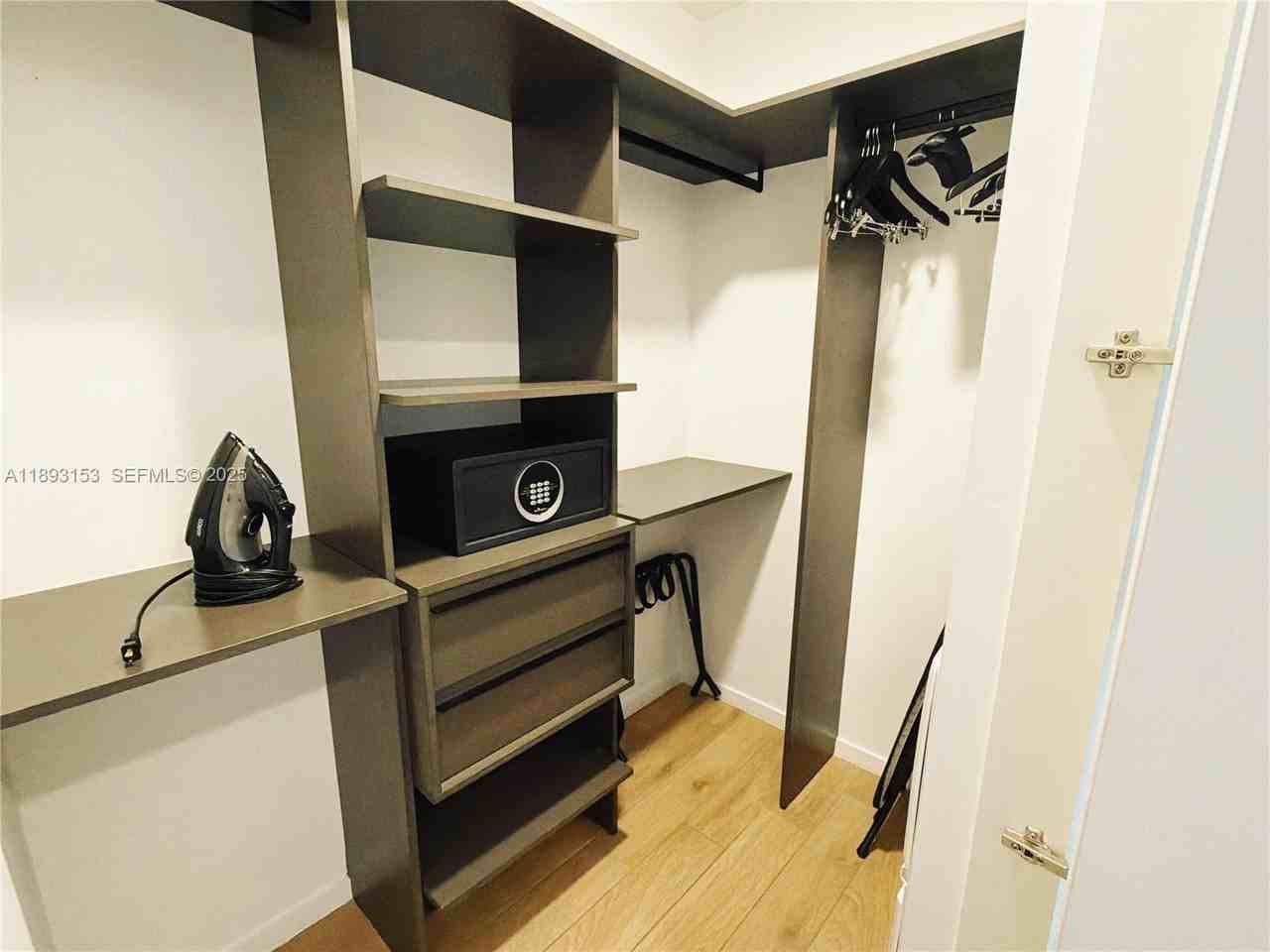 98 Ne 5th St #2307 - Photo 4 of 10