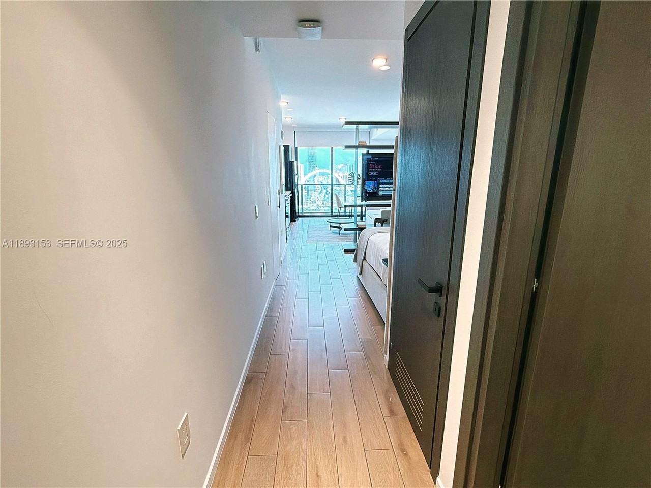 98 Ne 5th St #2307 - Photo 5 of 10