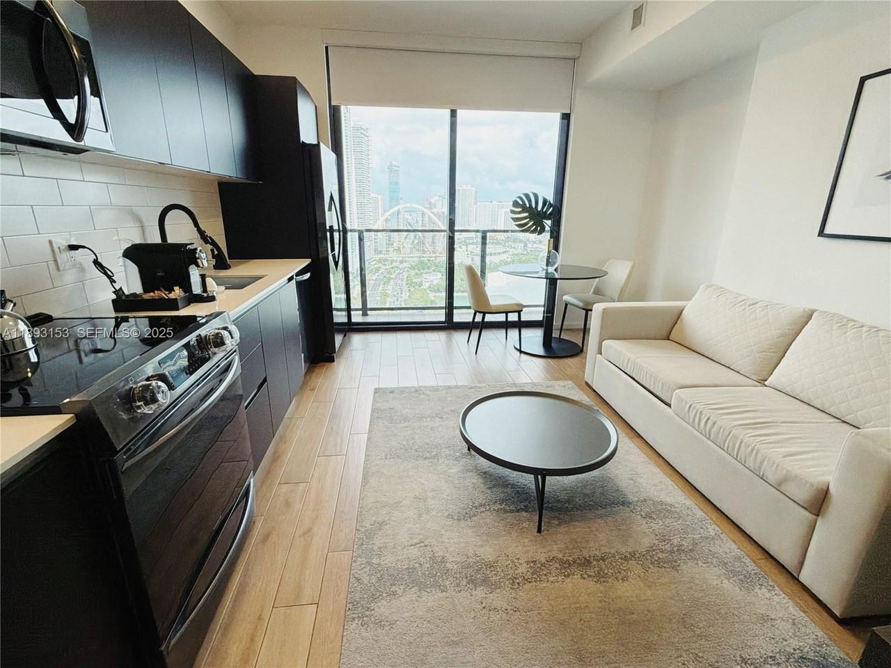 98 Ne 5th St #2307 - Photo 6 of 10