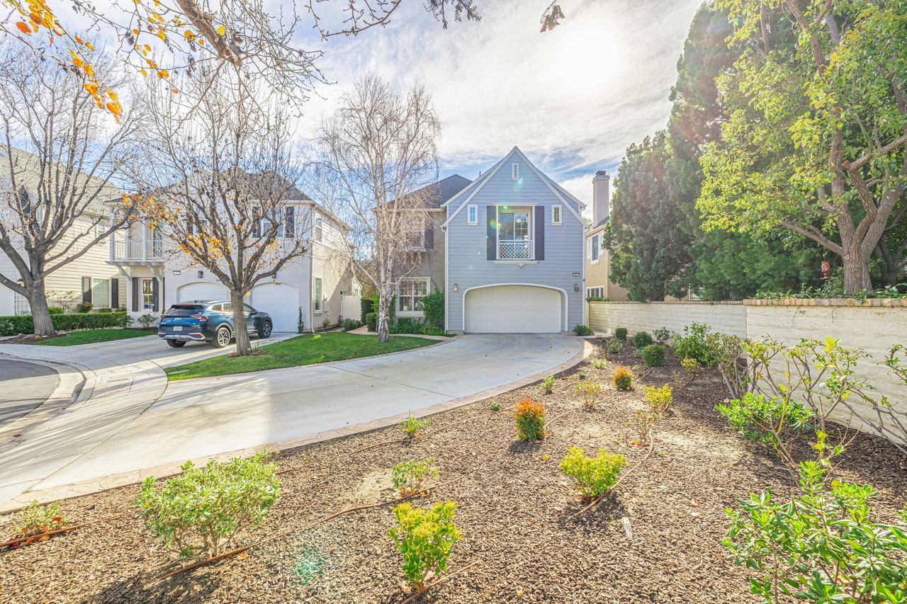 23810 Bayview Ct #NA - Photo 3 of 50