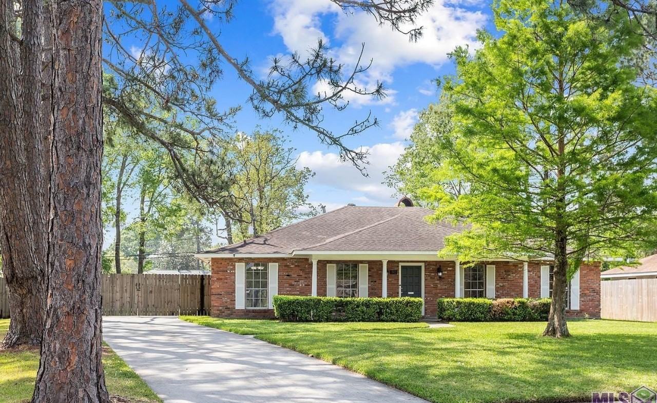 392 Shadydale Dr #NA - Photo 2 of 6