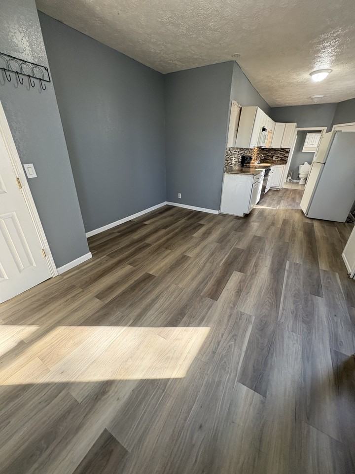 316 N 10th St #2 - Photo 4 of 6