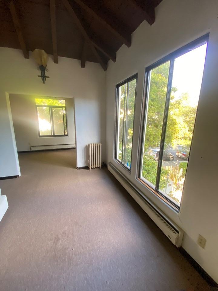 1700 LeRoy Ave - Photo 7 of 24