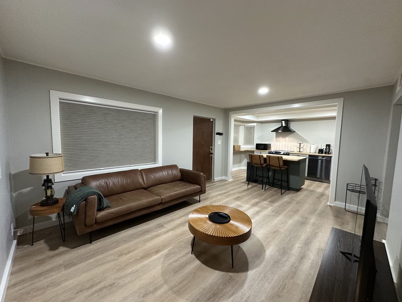 407 W Iowa St #NA - Photo 4 of 11