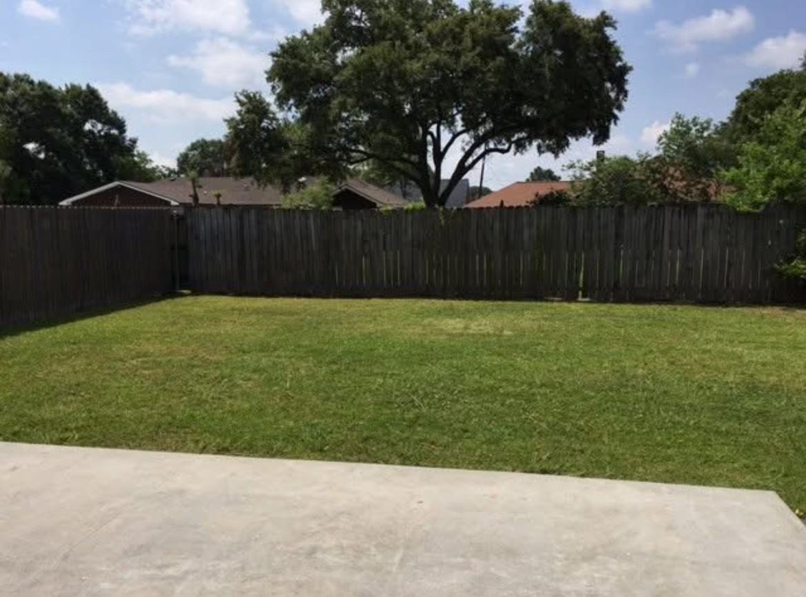 622 E Perrodin St #NA - Photo 7 of 11