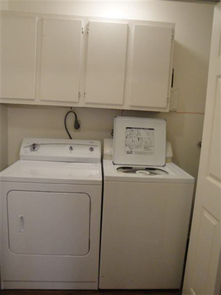 Cayman Crossing Apartments - Photo 2 of 18