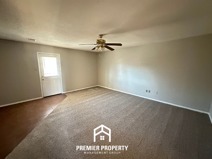 4305 Cary Hill Dr - Photo 2 of 18