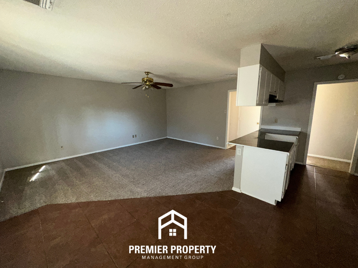 4305 Cary Hill Dr - Photo 4 of 18