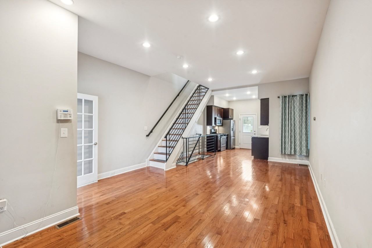 1618 S 19th St - Photo 3 of 14