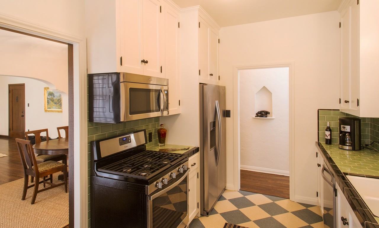 4185 1/2 Garthwaite Ave #4185-1-2 - Photo 6 of 10