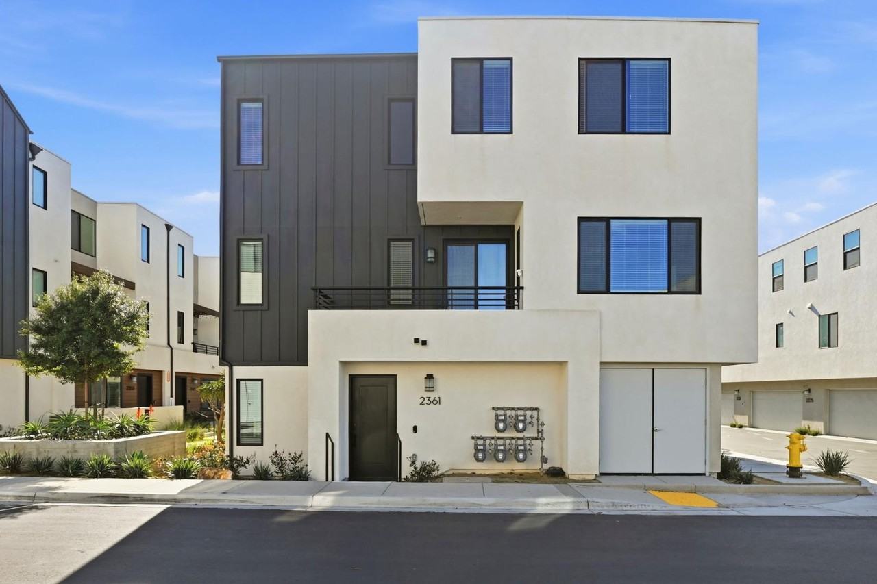 2361 Acara Cir - Photo 2 of 11