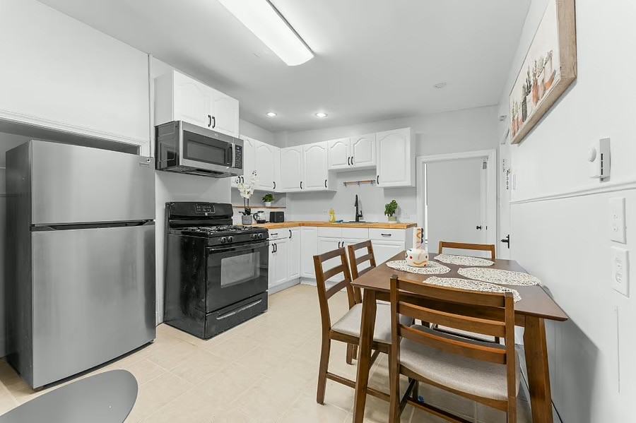 8 Everett St - Photo 4 of 10