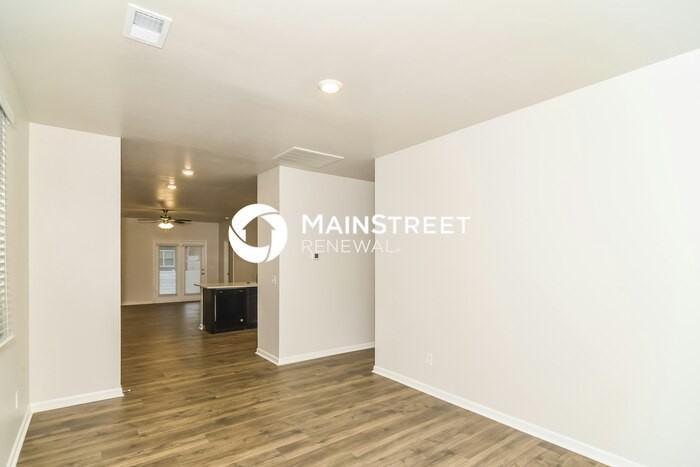 1072 Pepper Stone Dr - Photo 4 of 18