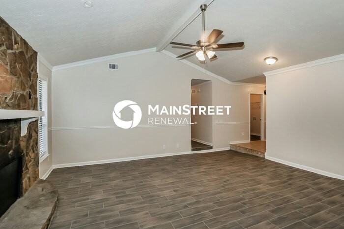 125 Whitney Way - Photo 4 of 18