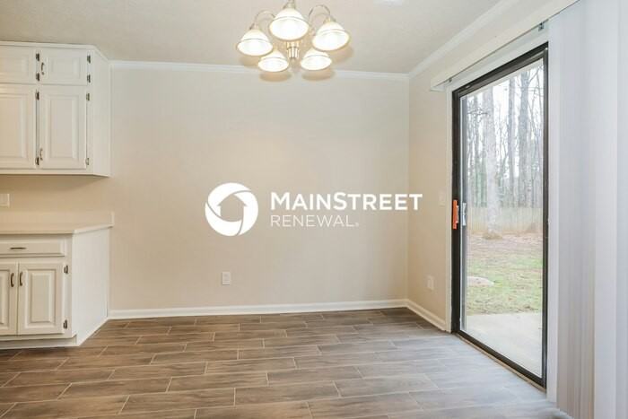 125 Whitney Way - Photo 7 of 18