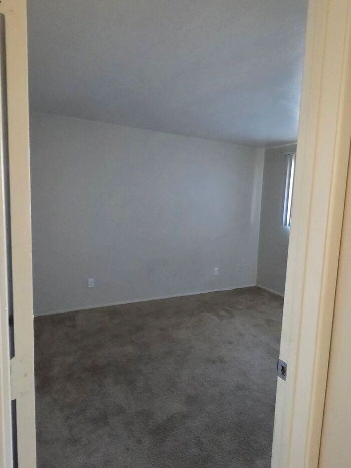 1508 N Craycroft Rd - Photo 5 of 16