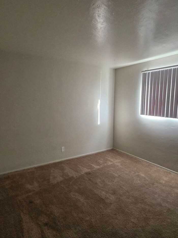 1508 N Craycroft Rd - Photo 7 of 16