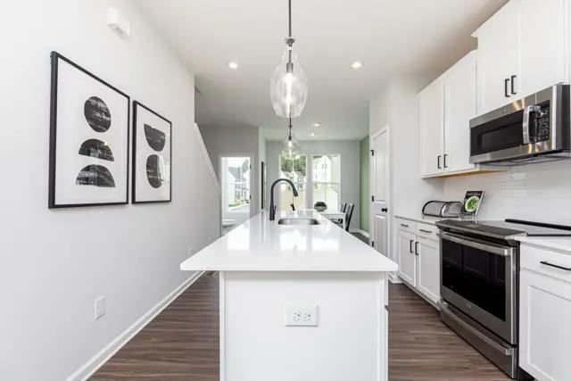 1430 Creekside Cir Nw - Photo 7 of 20