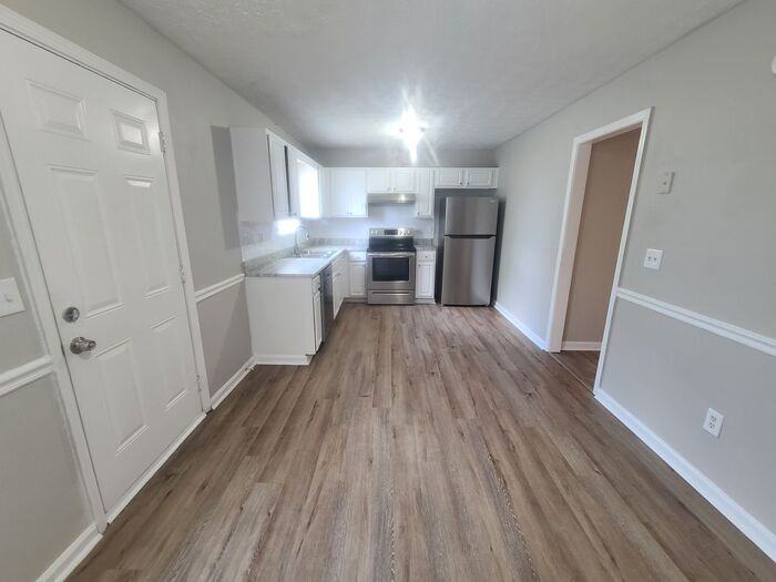 9568 Sleepy Hollow Ln - Photo 7 of 24