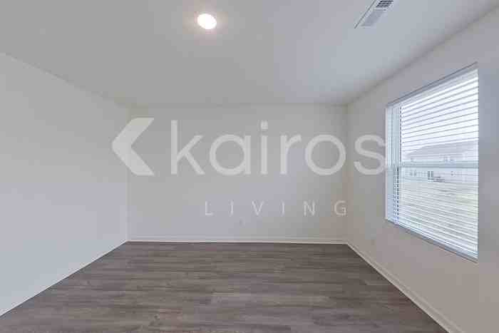 7005 Peppermill Way - Photo 4 of 23