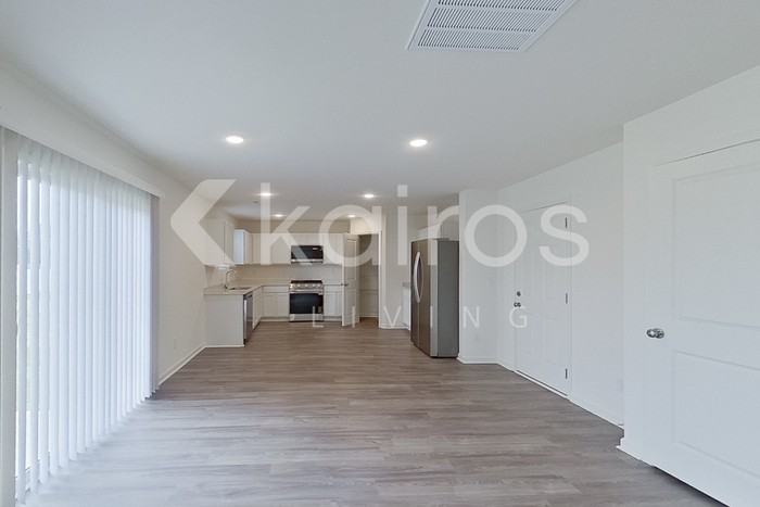 7005 Peppermill Way - Photo 5 of 23