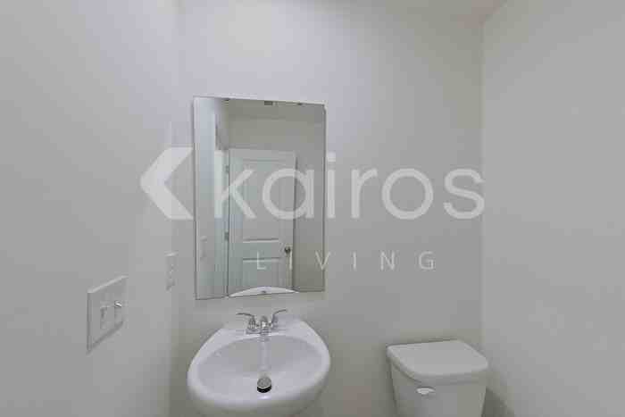 7005 Peppermill Way - Photo 7 of 23