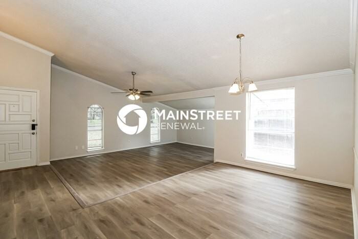 1514 Carnation Dr - Photo 5 of 16