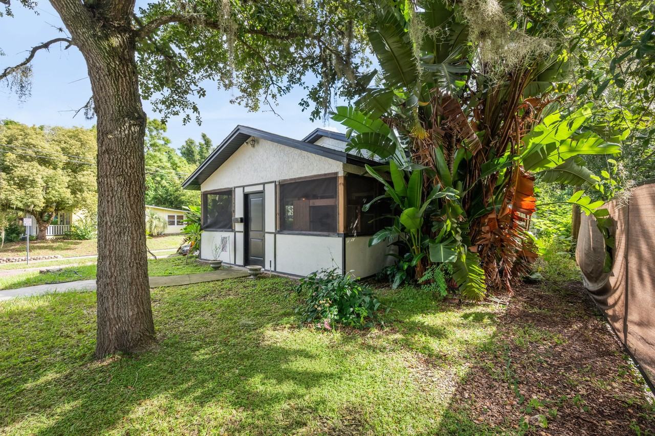 1417 Belgrade Ave #A - Photo 3 of 50