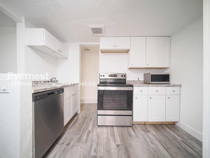 43406 Se North Bend Way #2 - Photo 3 of 16