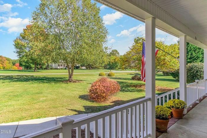 3337 Scarlet Oak Dr - Photo 3 of 28