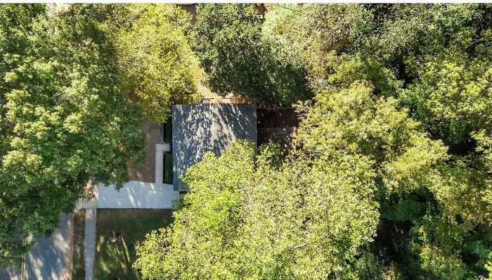 7313 Longstreet Dr - Photo 4 of 29