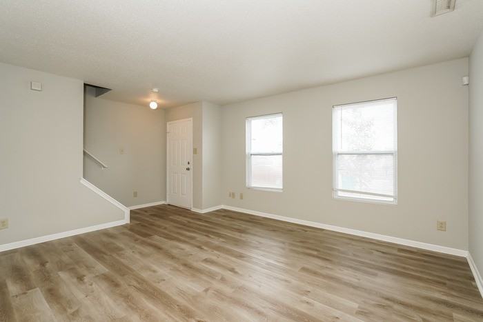 11615 Presidio Dr - Photo 4 of 11