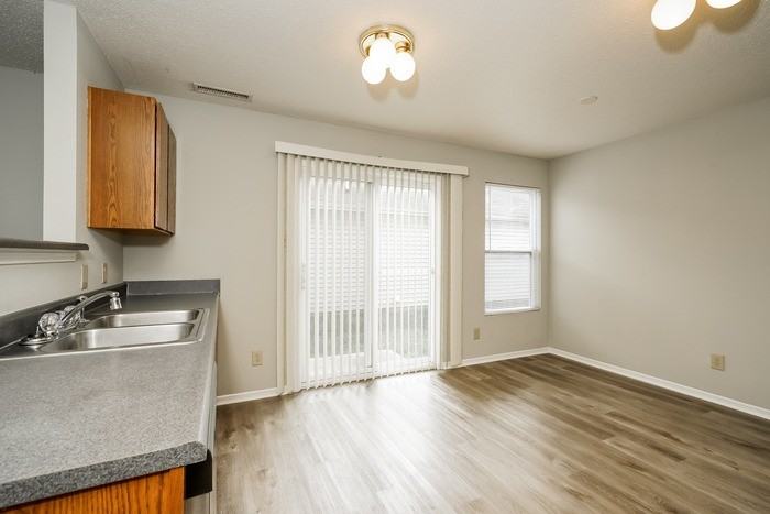 11615 Presidio Dr - Photo 6 of 11