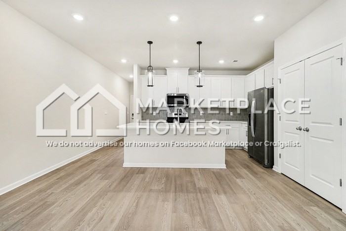 2103 Avalon Rdg - Photo 6 of 36