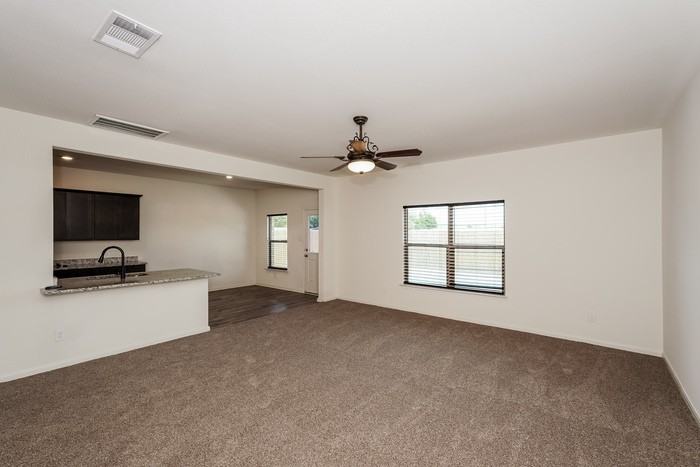 809 Clark Dr - Photo 3 of 15