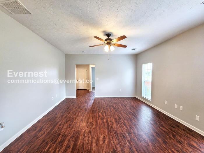 476 Dove Way - Photo 3 of 19