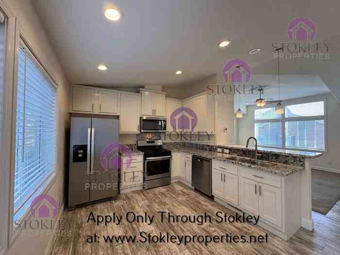 4961 Milano Way #B - Photo 4 of 22