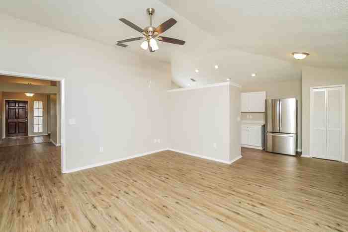 15155 Nighthawk Dr - Photo 7 of 16