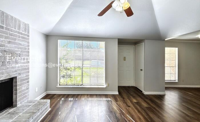 18710 Clover Glen Ln - Photo 6 of 23