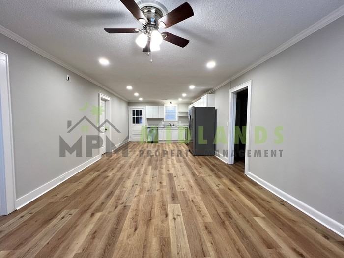 1348 Ramblin Rd - Photo 4 of 44